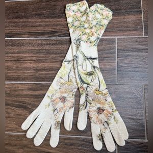 New beautiful gloves